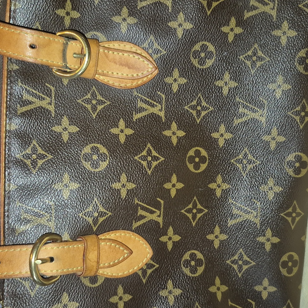 Authentic Louis Vuitton Brown and Tan Monogram Handbag - Picture 5 of 15